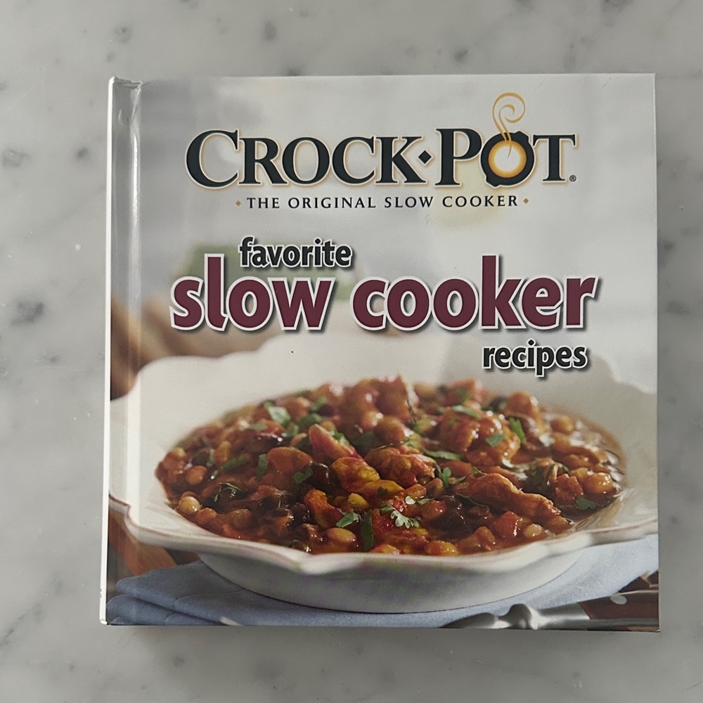 Crock-Pot Slow Cooker Recipe Book